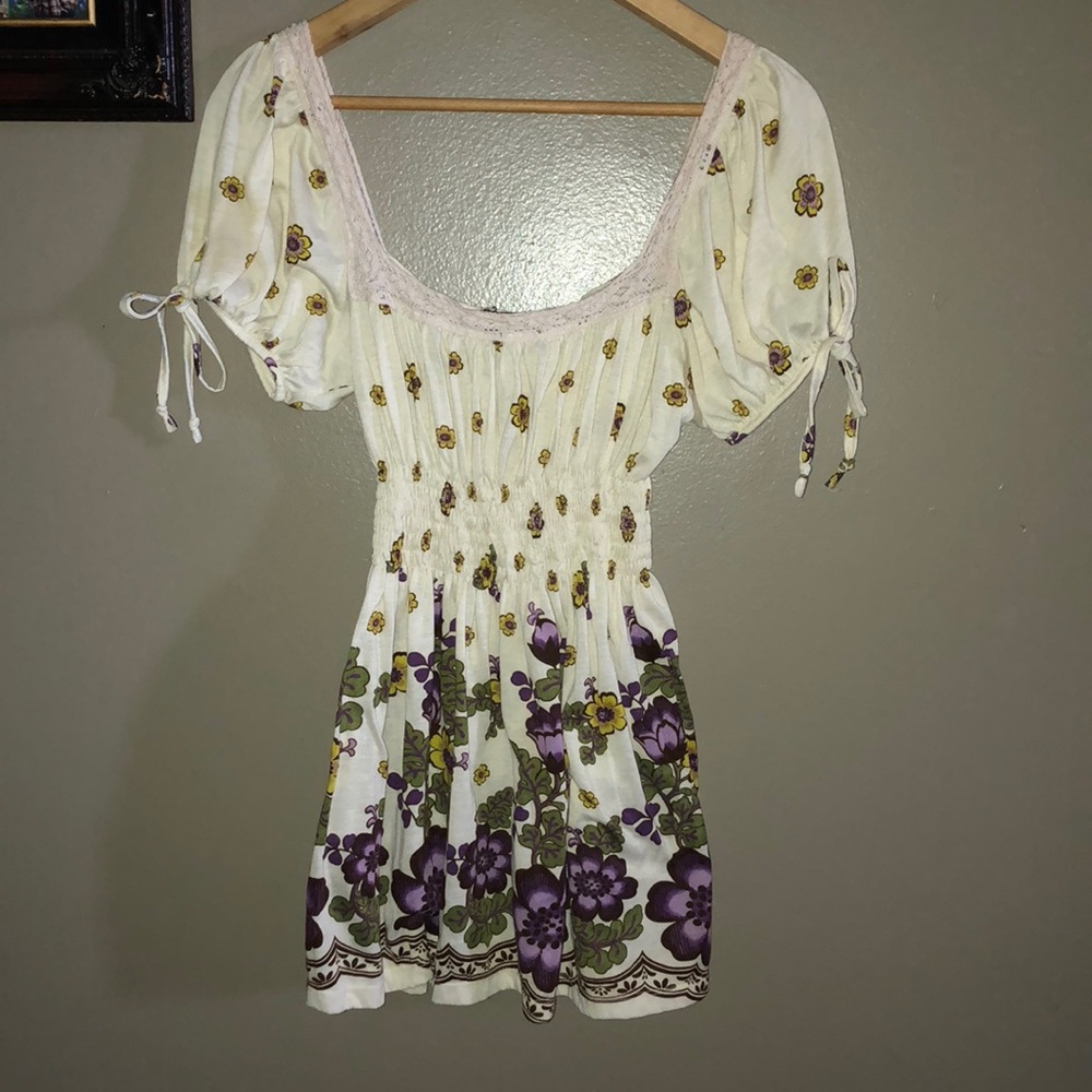 Wet seal size L shirt
